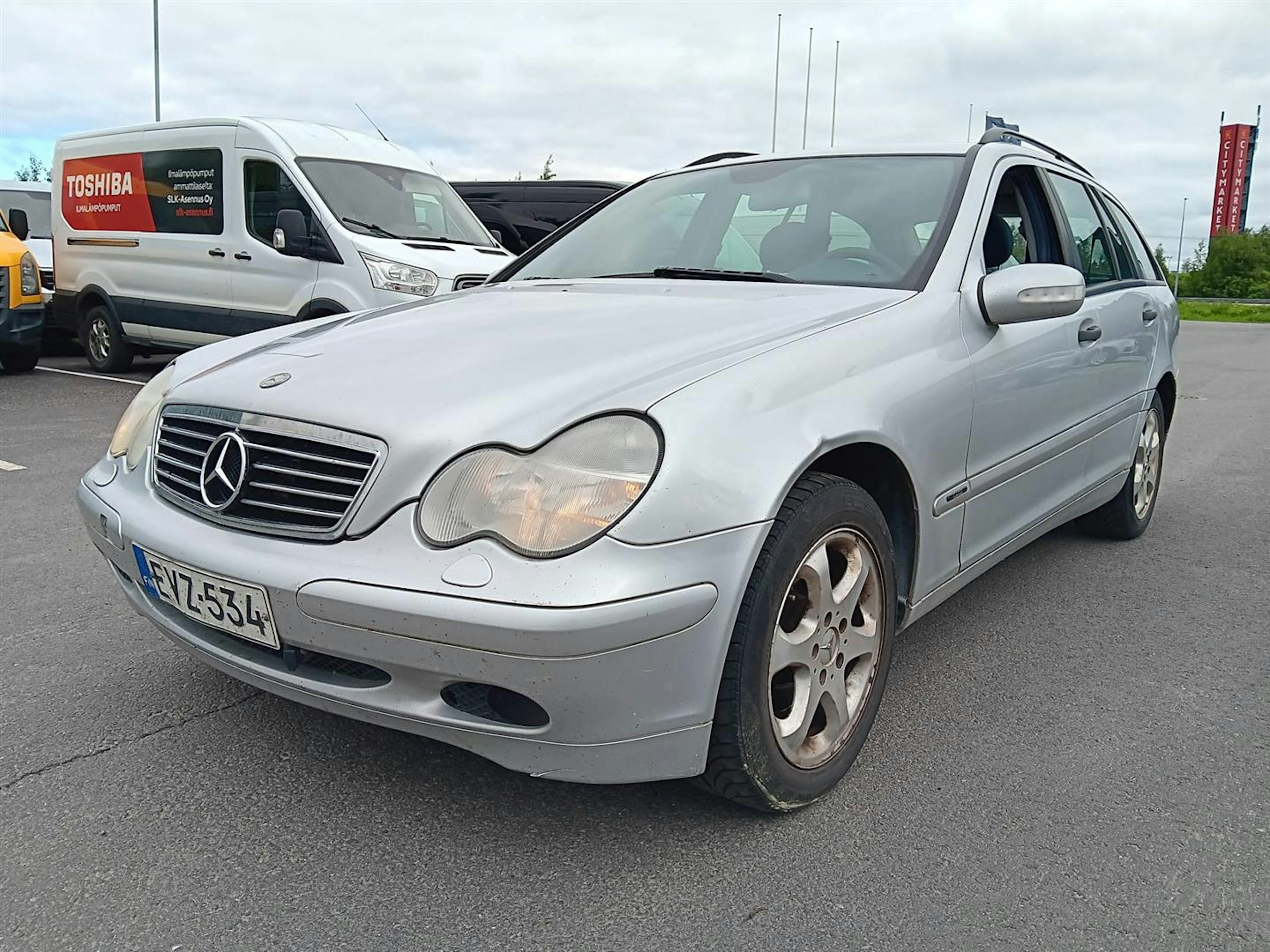 Harmaa Mercedes-Benz C 2004 kuva 21.