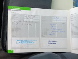 Harmaa Mercedes-Benz C 2004 kuva 30.