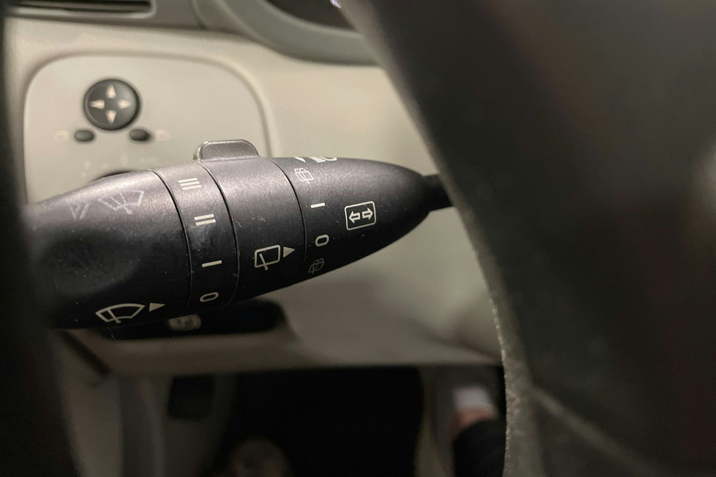 Harmaa Mercedes-Benz C 2005 kuva 16.