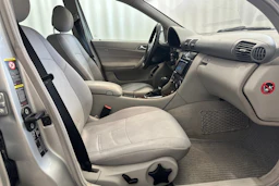 met. hopea Mercedes-Benz C 2005 kuva 16.