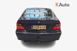 Sininen Mercedes-Benz C 2006 kuva 3.