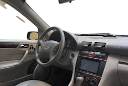 Sininen Mercedes-Benz C 2006 kuva 7.