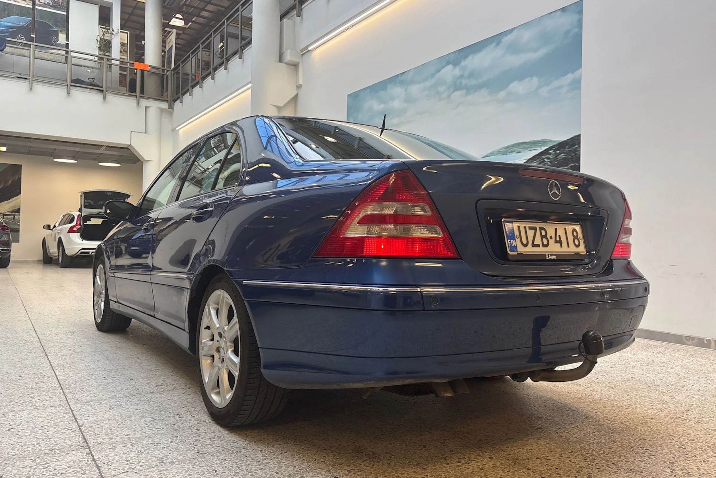 Sininen Mercedes-Benz C 2006 kuva 14.