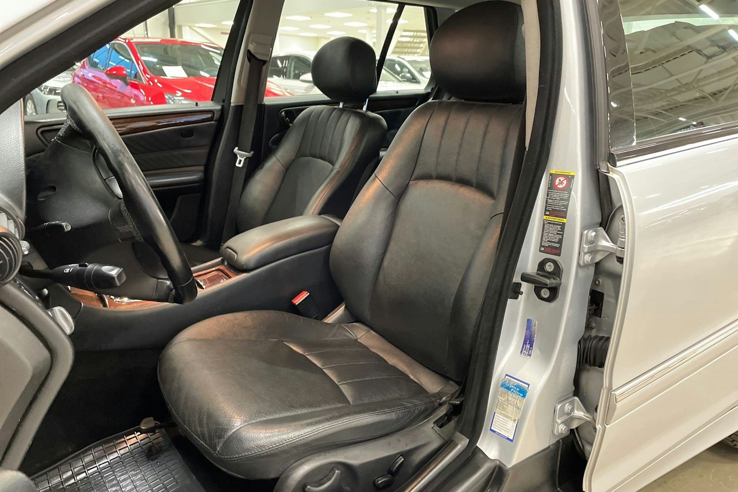 hopea Mercedes-Benz C 2007 kuva 14.