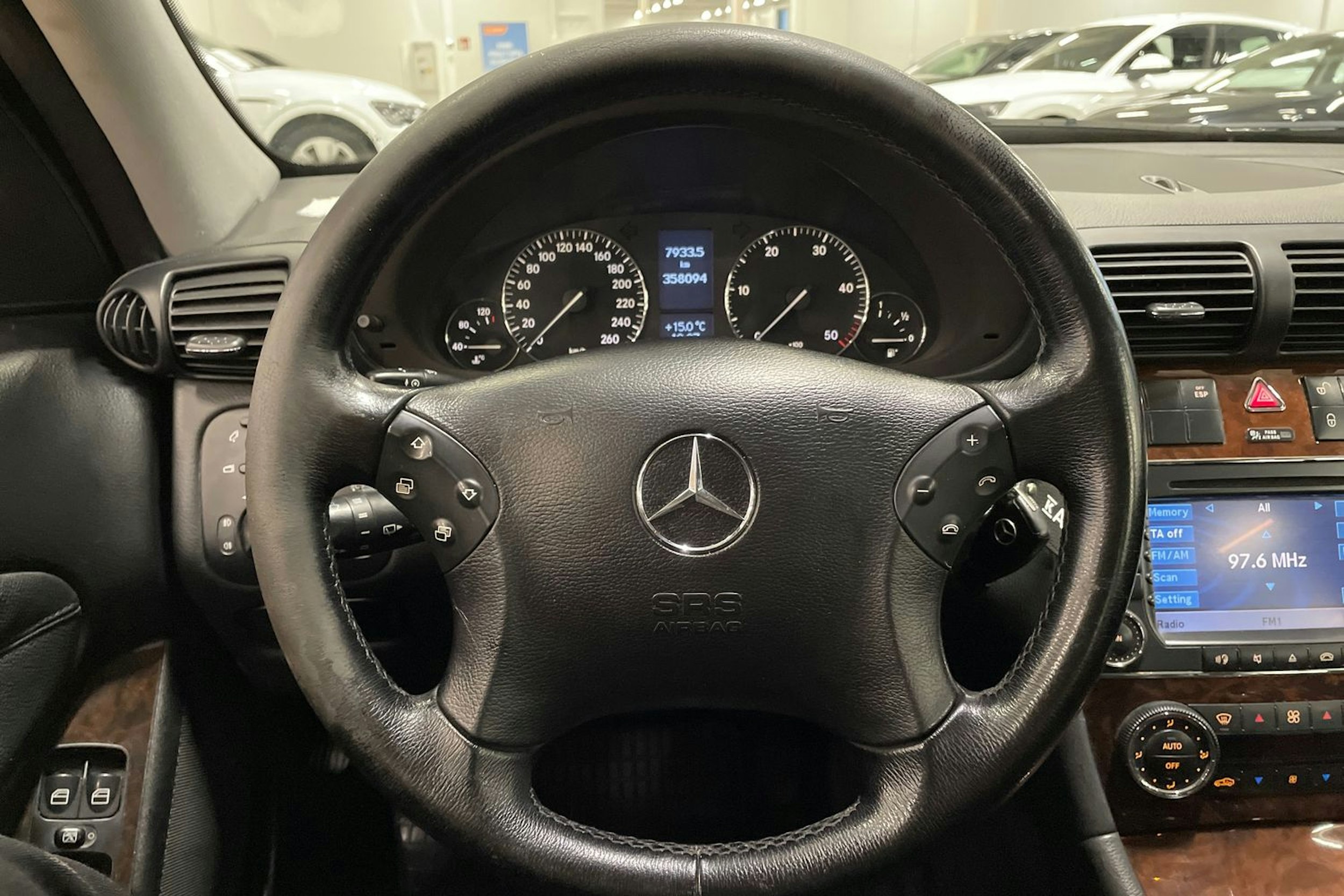 hopea Mercedes-Benz C 2007 kuva 16.