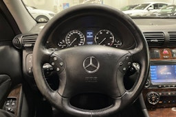 hopea Mercedes-Benz C 2007 kuva 16.