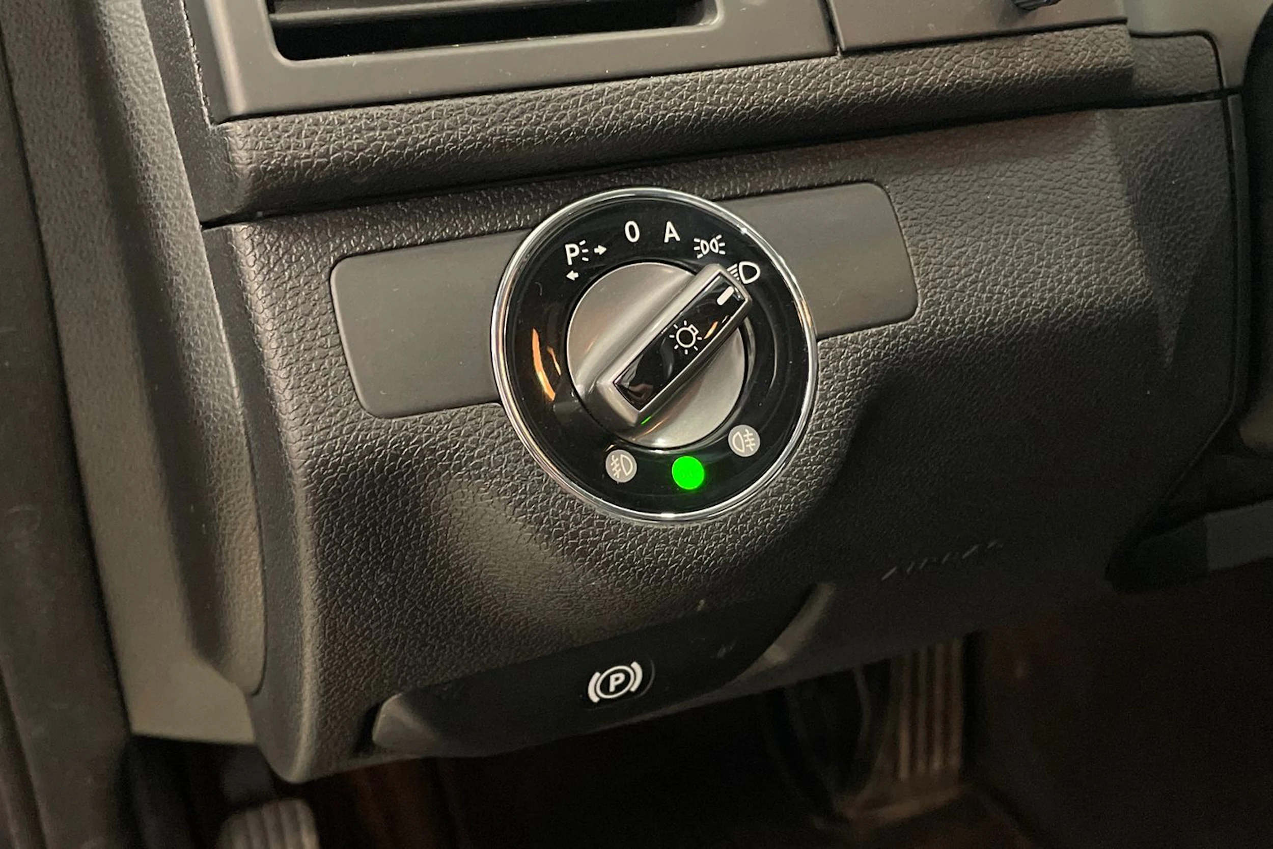 musta Mercedes-Benz C 2007 kuva 16.