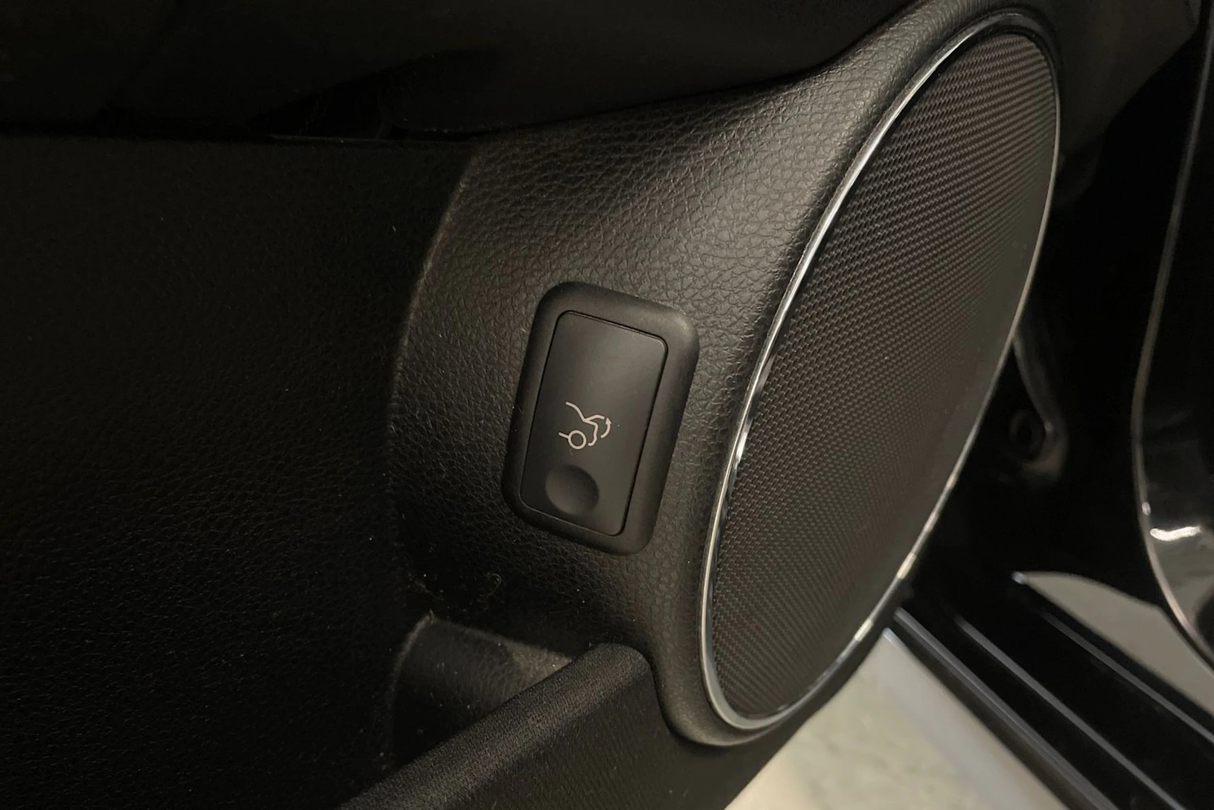 musta Mercedes-Benz C 2007 kuva 24.