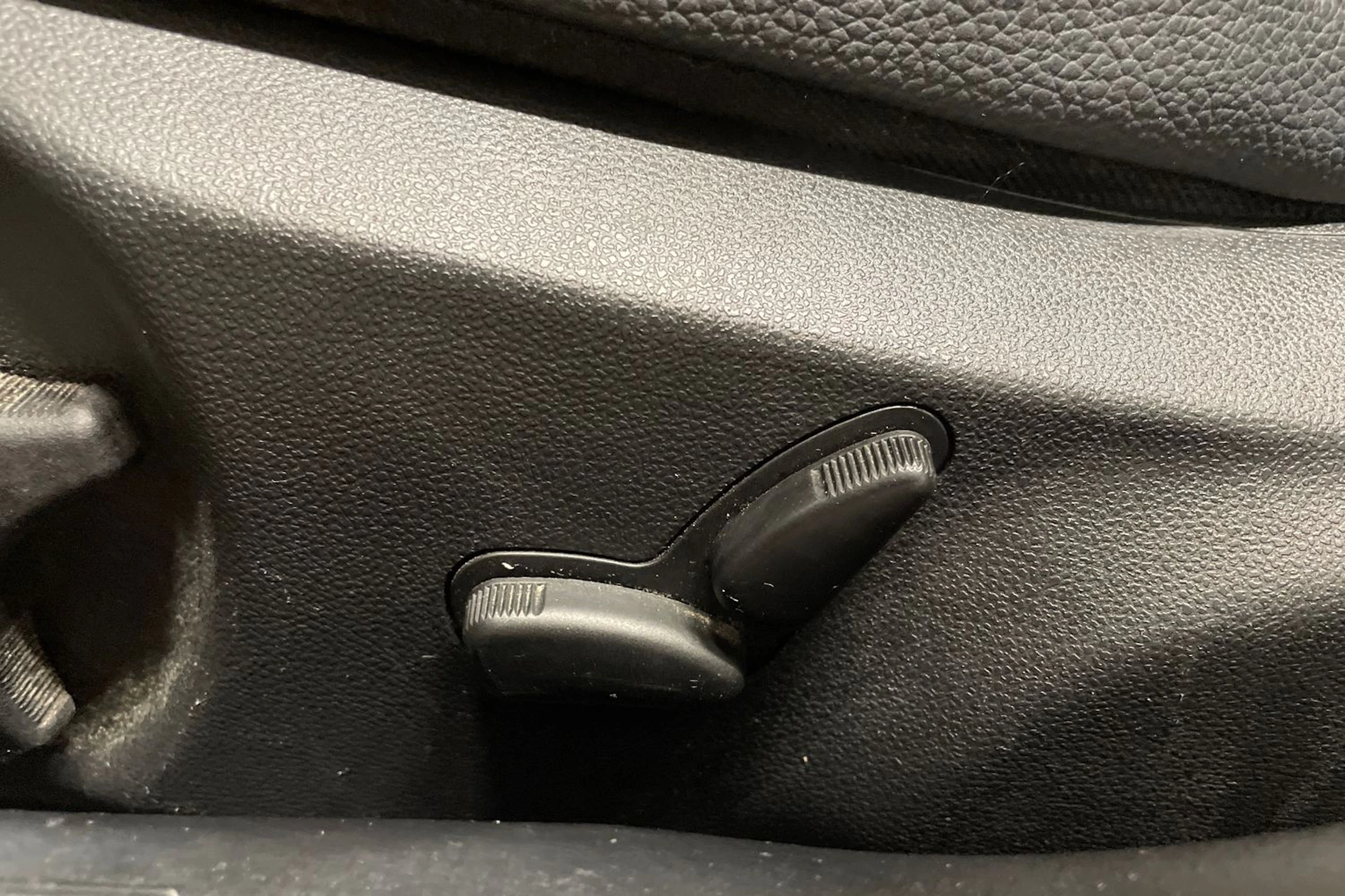 Harmaa Mercedes-Benz C 2007 kuva 19.