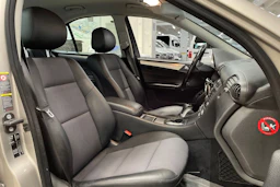 Harmaa Mercedes-Benz C 2007 kuva 21.