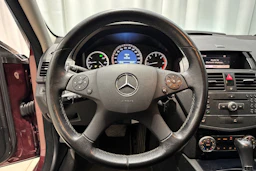 punainen Mercedes-Benz C 2008 kuva 14.