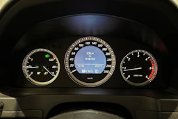 punainen Mercedes-Benz C 2008 kuva 15.