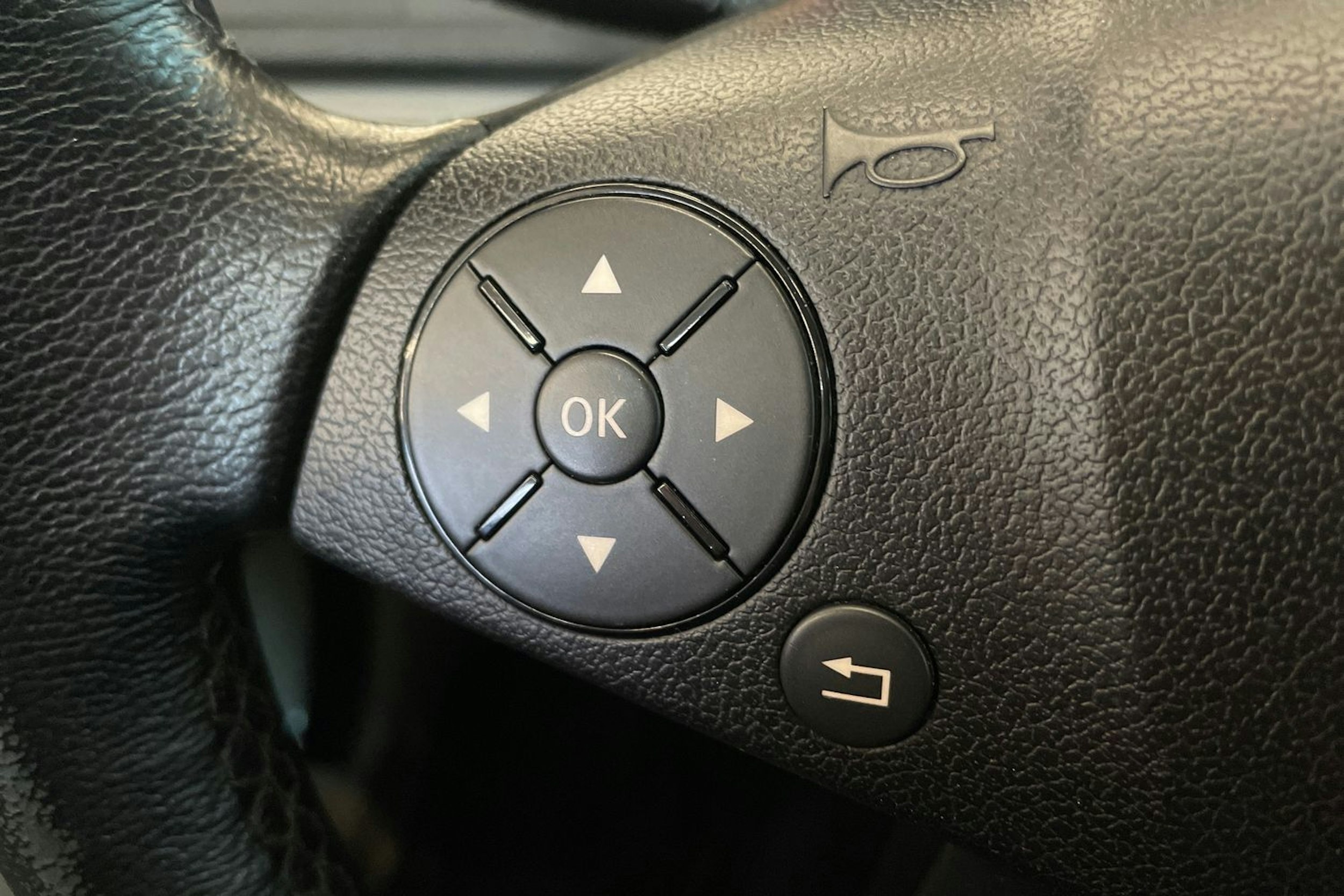 Harmaa Mercedes-Benz C 2008 kuva 14.