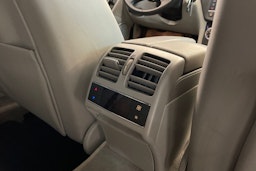 Harmaa Mercedes-Benz C 2008 kuva 23.