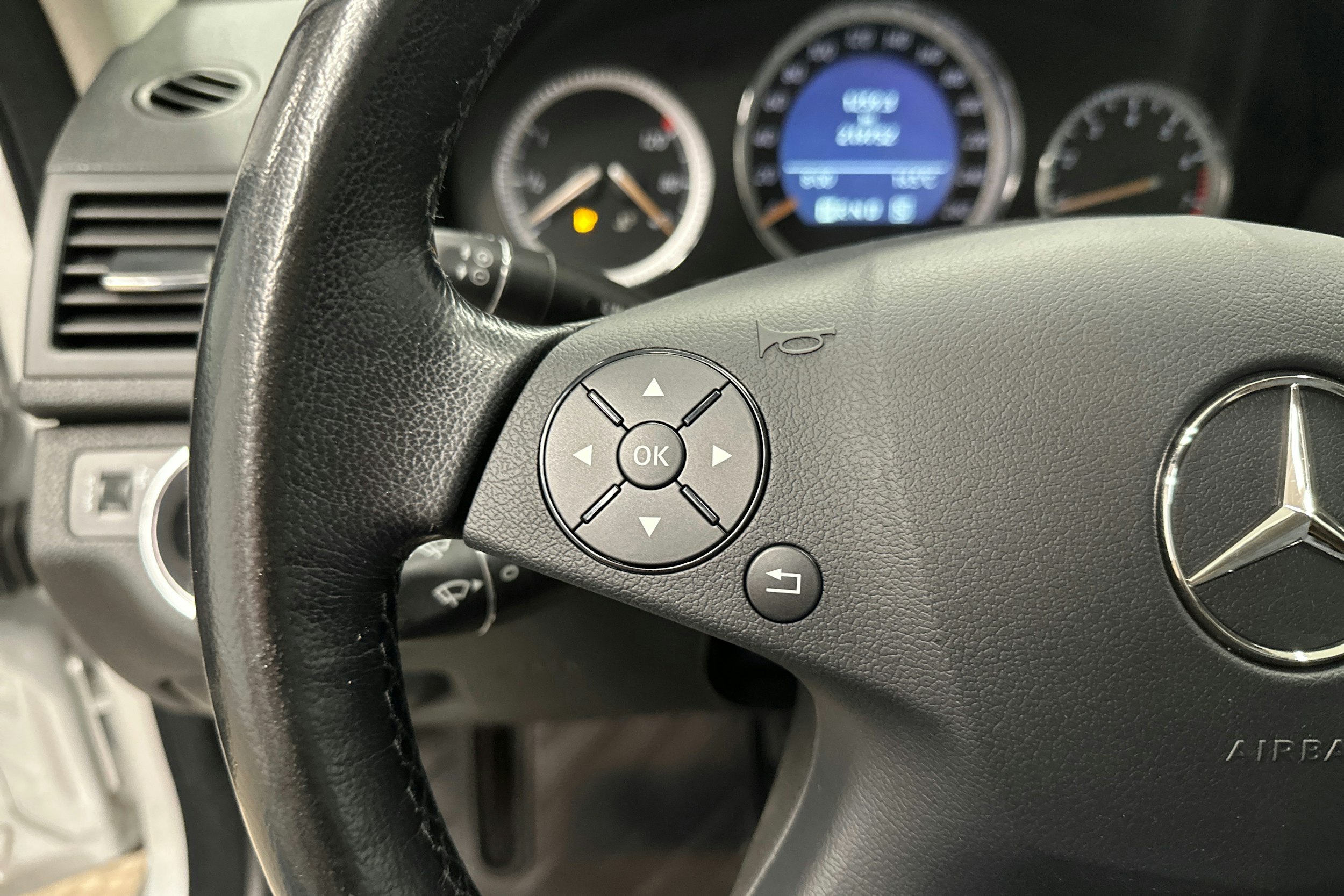 harmaa Mercedes-Benz C 2008 kuva 14.