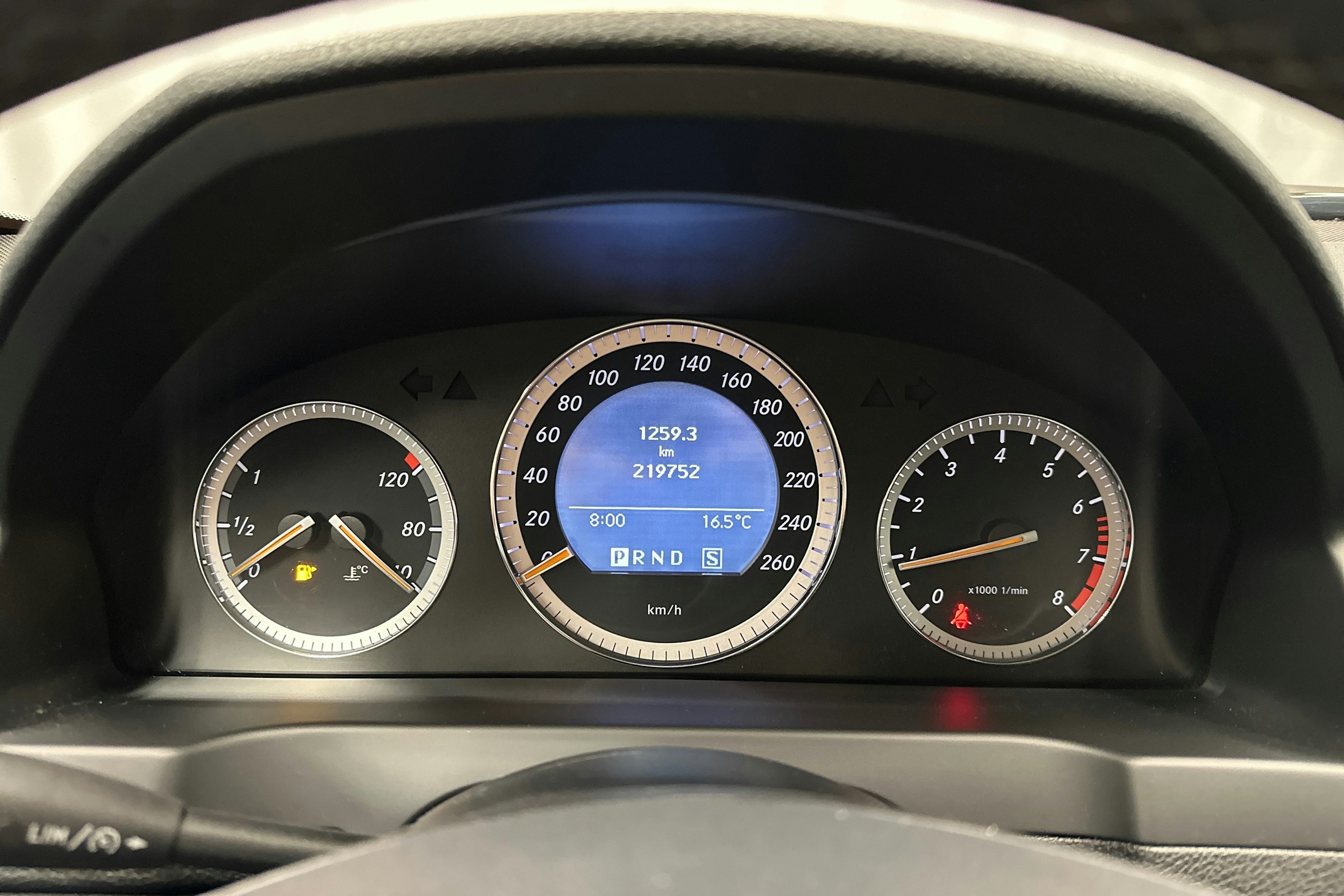 harmaa Mercedes-Benz C 2008 kuva 18.