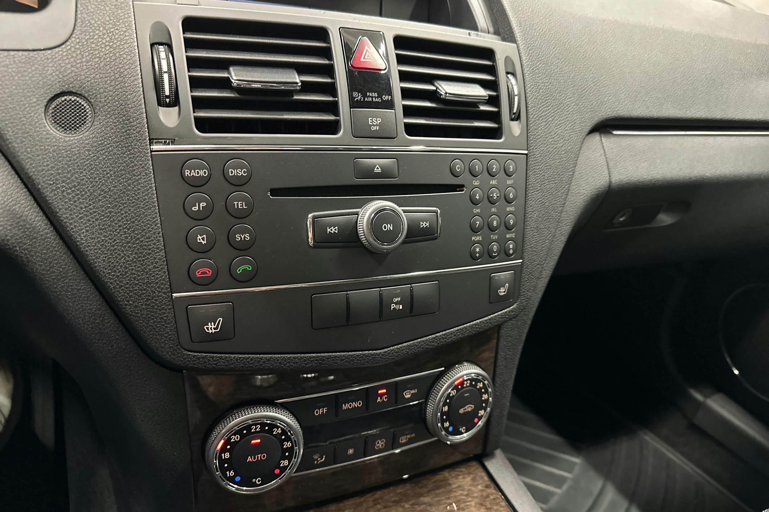 harmaa Mercedes-Benz C 2008 kuva 22.