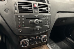 harmaa Mercedes-Benz C 2008 kuva 22.