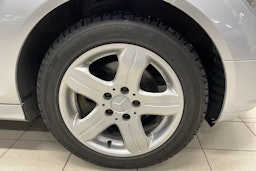 Hopea Mercedes-Benz C 2008 kuva 9.