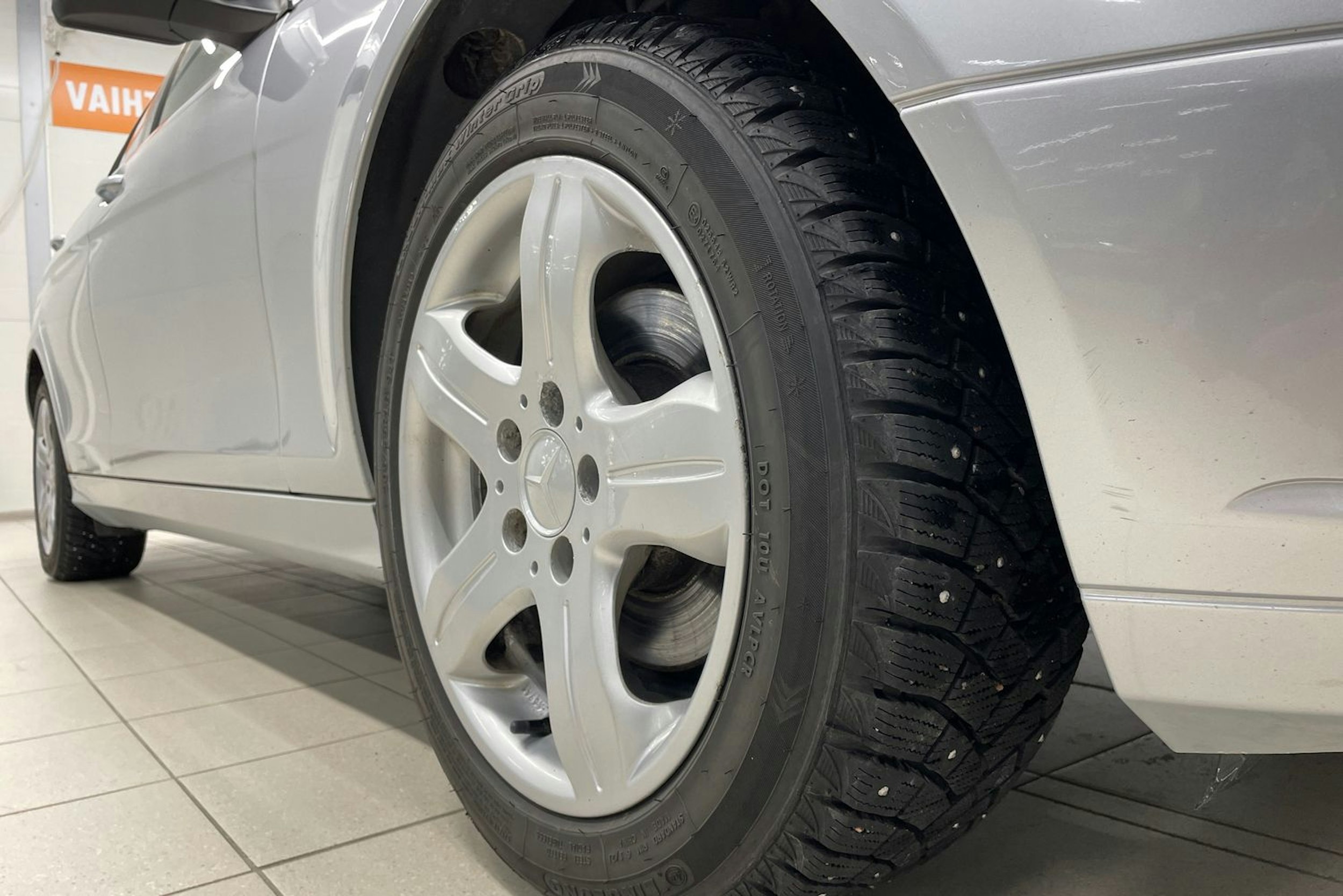 Hopea Mercedes-Benz C 2008 kuva 10.