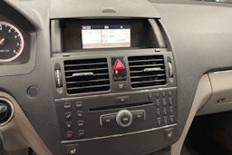 Hopea Mercedes-Benz C 2008 kuva 16.