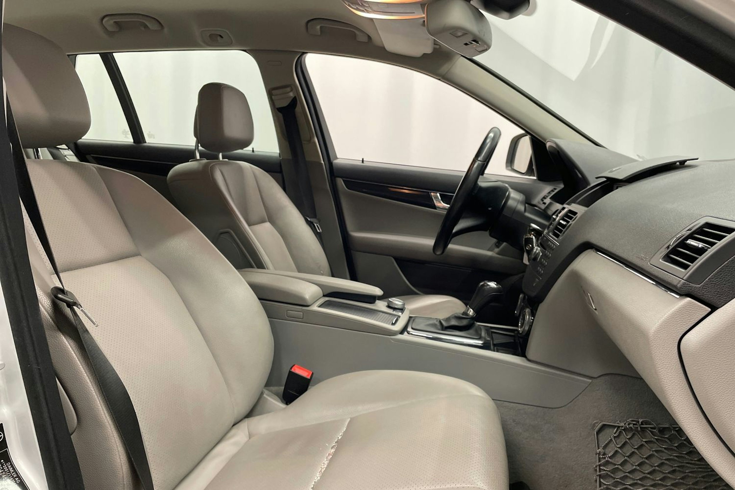 Hopea Mercedes-Benz C 2008 kuva 22.