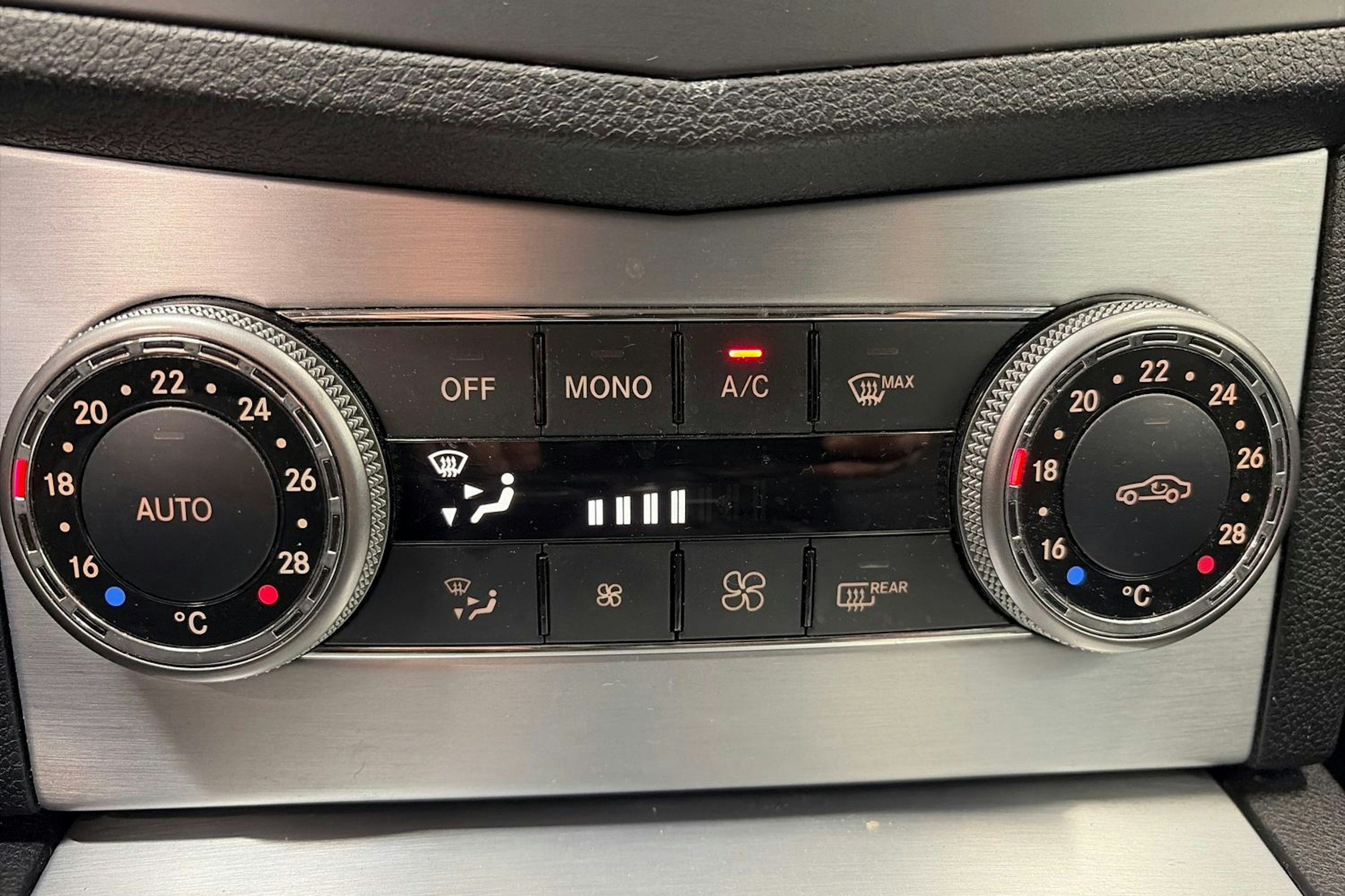 harmaa Mercedes-Benz C 2008 kuva 22.