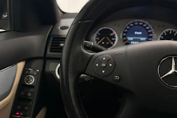 musta Mercedes-Benz C 2008 kuva 22.