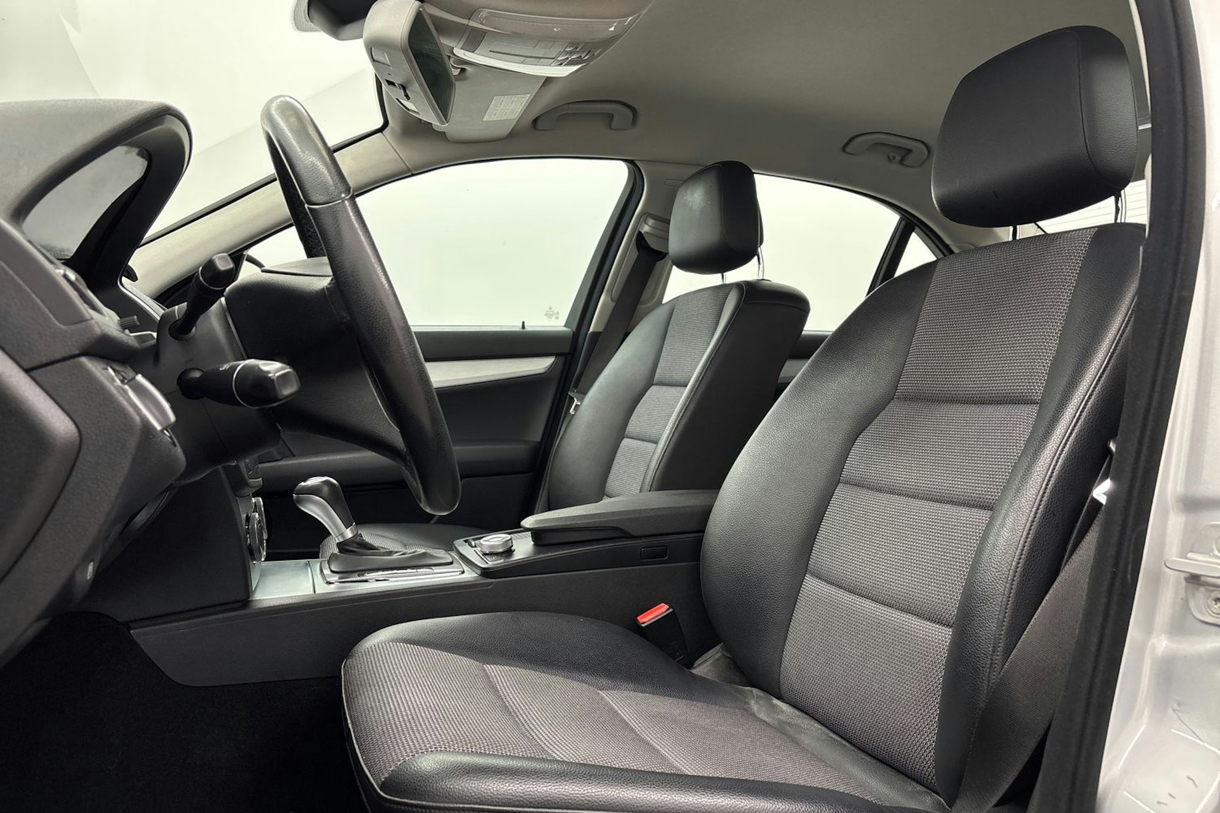 harmaa Mercedes-Benz C 2008 kuva 14.