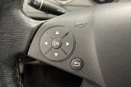 Harmaa Mercedes-Benz C 2008 kuva 17.