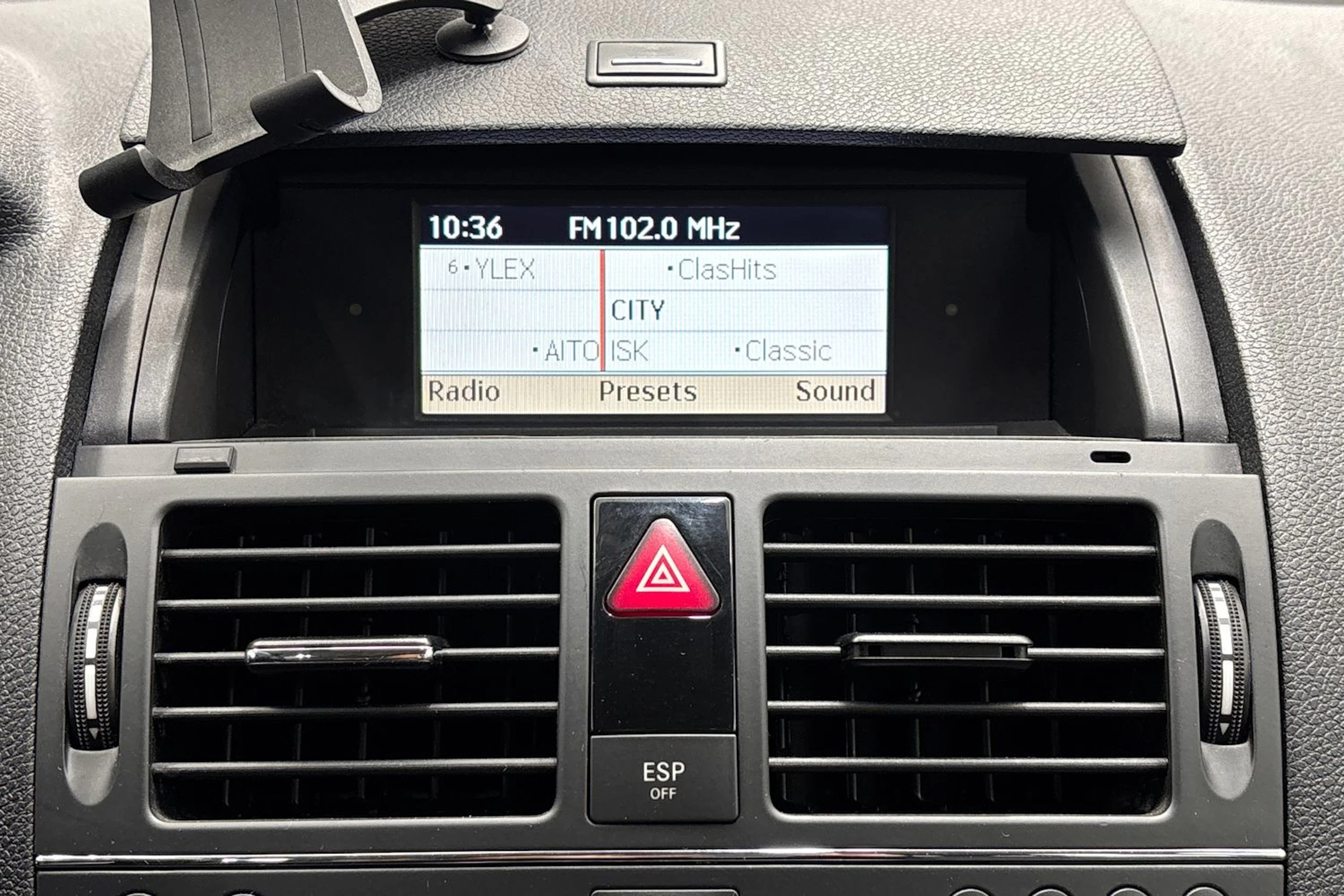 Harmaa Mercedes-Benz C 2008 kuva 21.