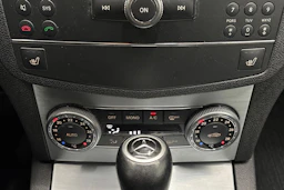 Harmaa Mercedes-Benz C 2008 kuva 22.