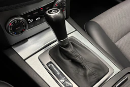 Harmaa Mercedes-Benz C 2008 kuva 23.