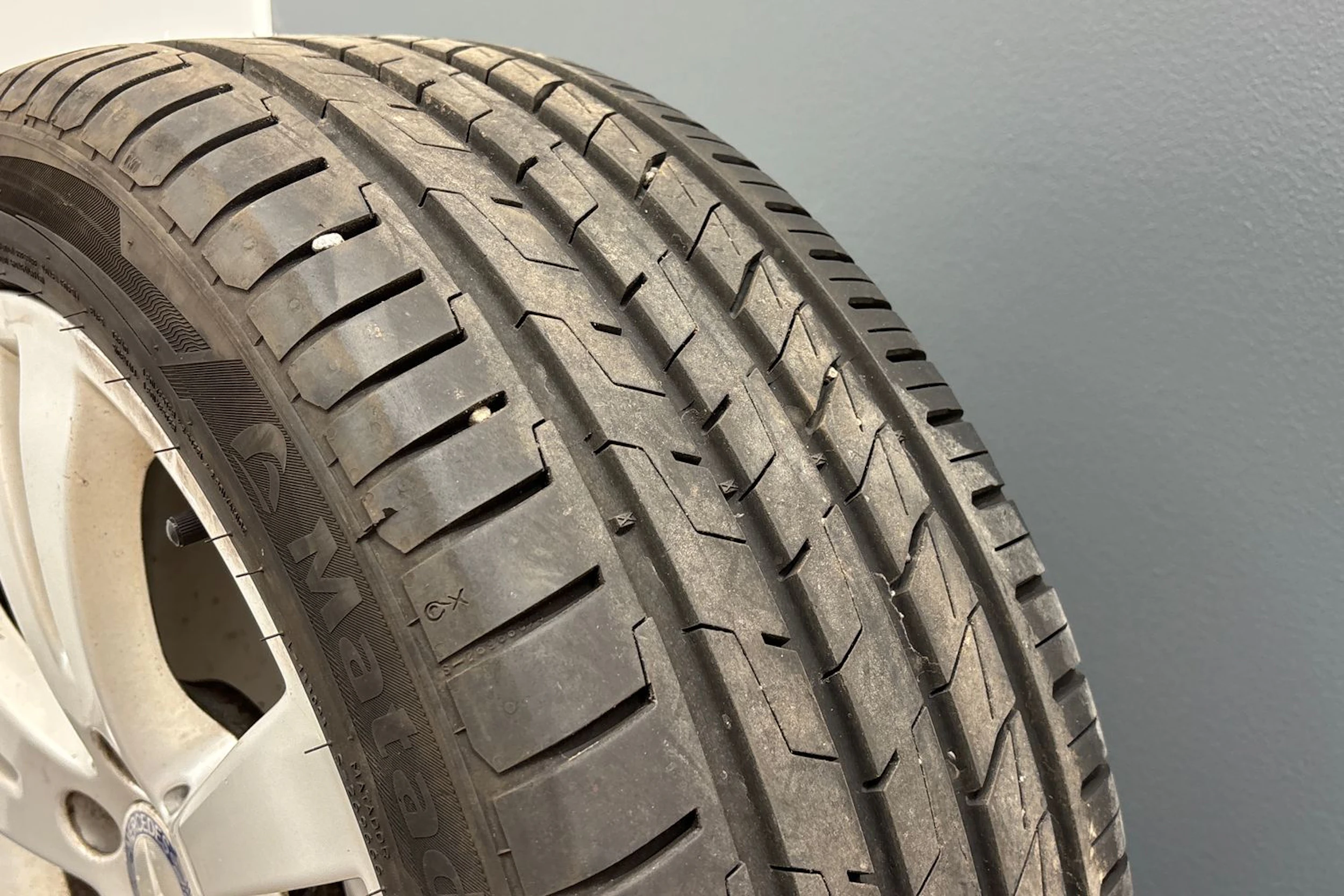 Harmaa Mercedes-Benz C 2008 kuva 27.