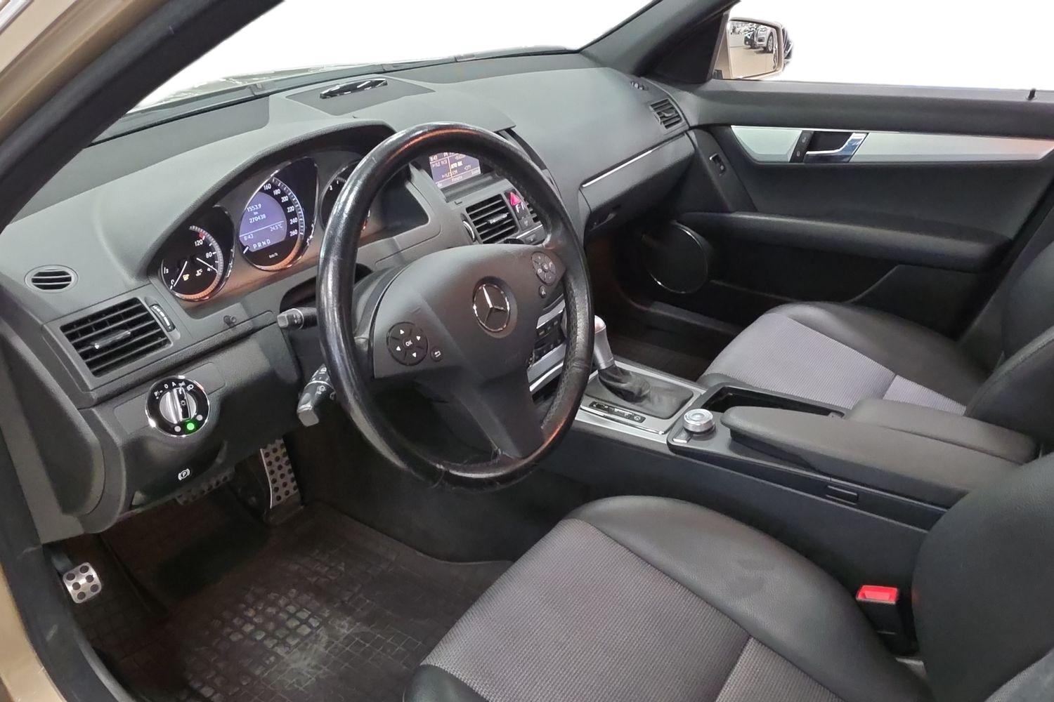 Mercedes-Benz C 320 CDI 4Matic AMG 2009, kuva 6/19