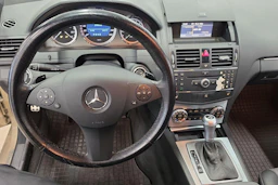 ruskea (beige) Mercedes-Benz C 2009 kuva 8.