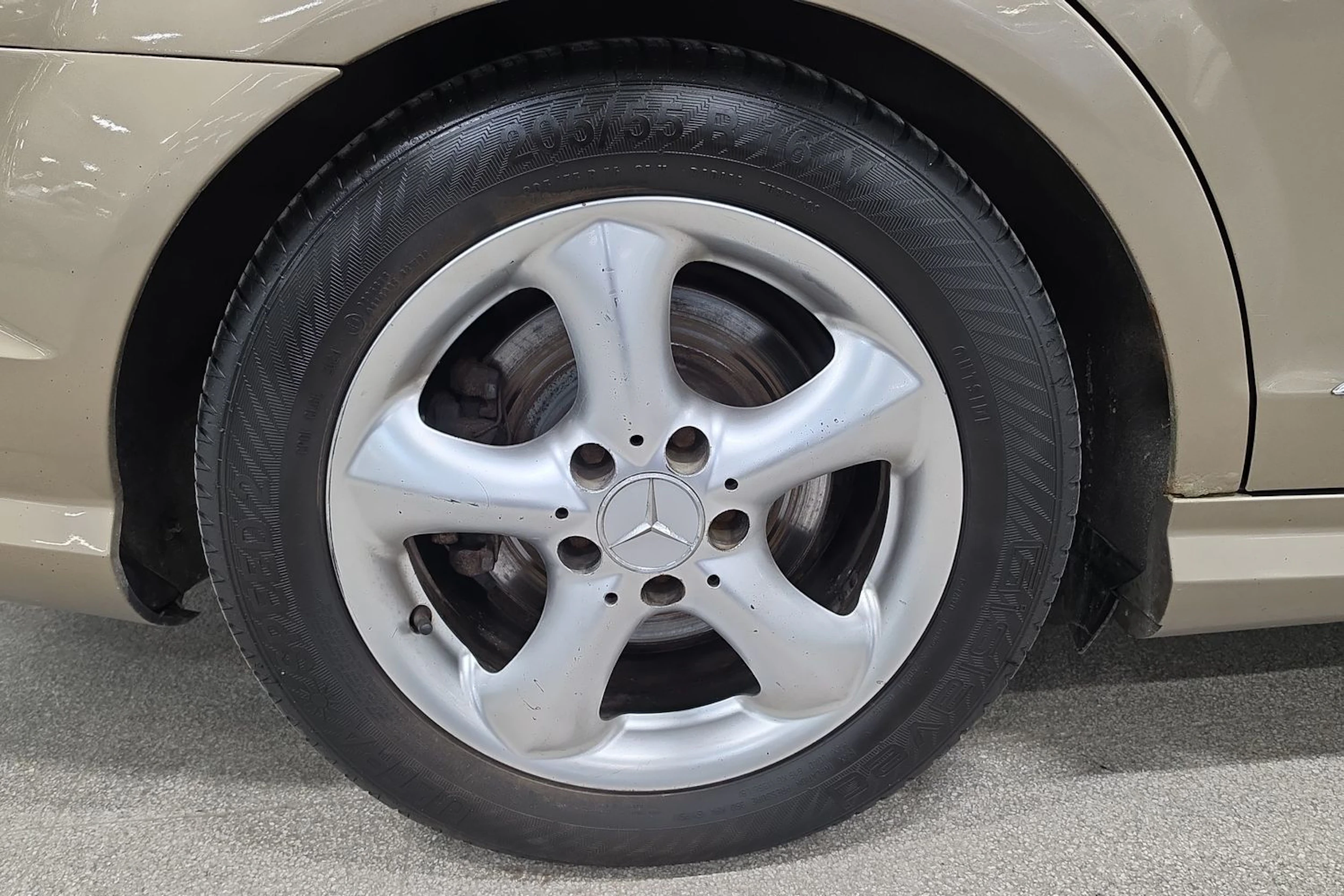 ruskea (beige) Mercedes-Benz C 2009 kuva 19.