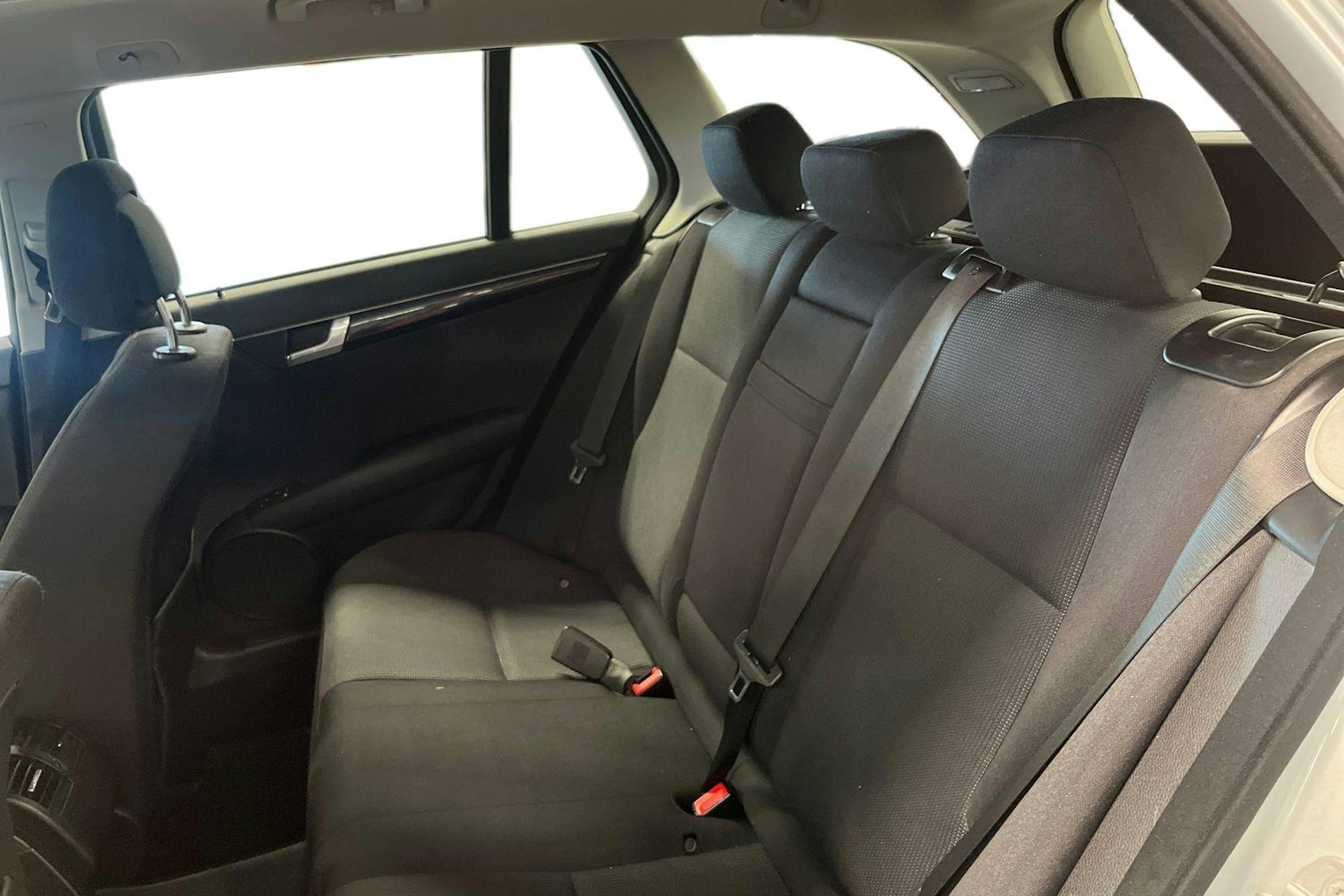 Harmaa Mercedes-Benz C 2009 kuva 10.