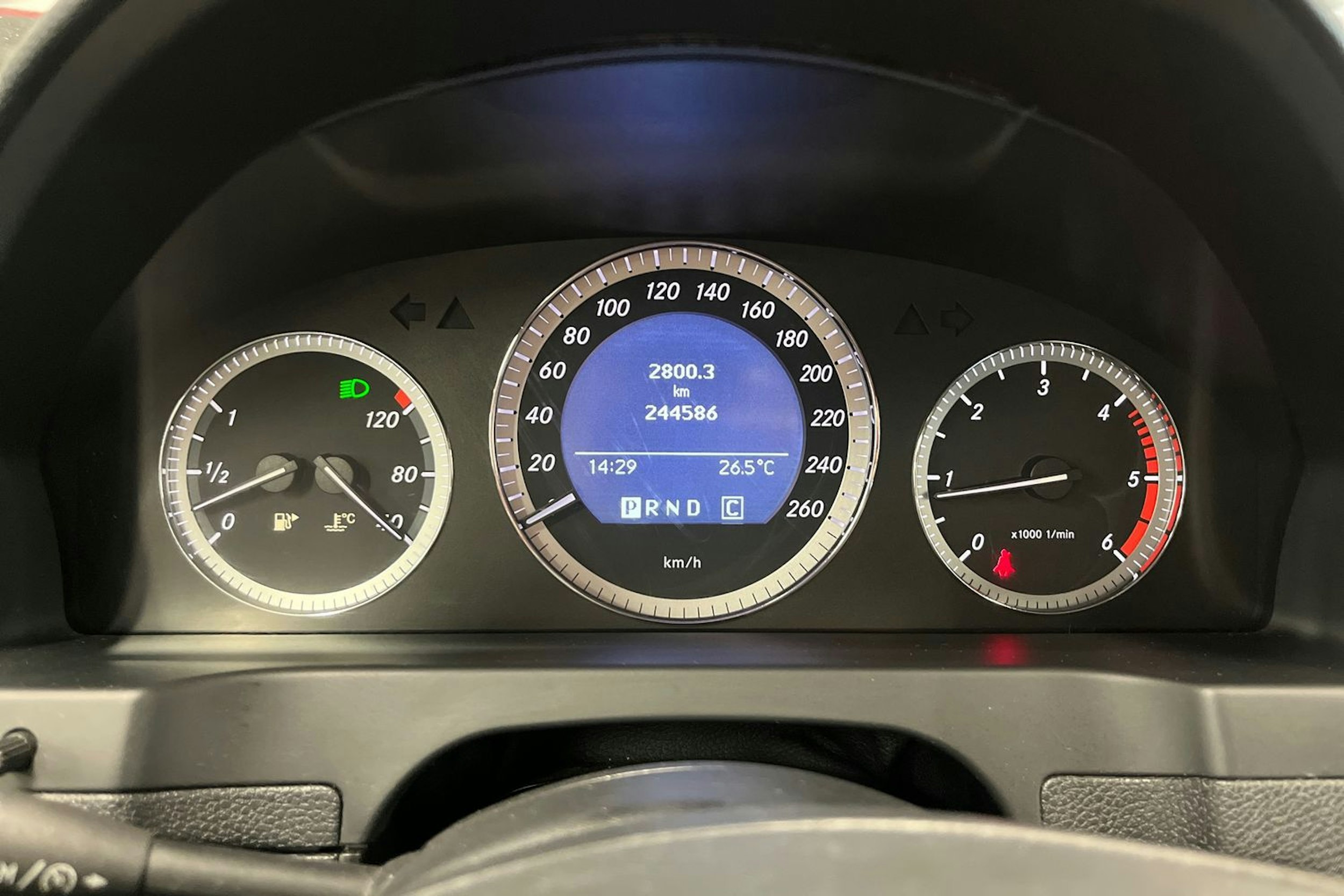 Harmaa Mercedes-Benz C 2009 kuva 20.