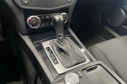 Harmaa Mercedes-Benz C 2009 kuva 23.