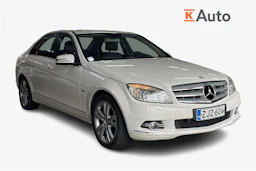 Valkoinen Mercedes-Benz C 2009 kuva 1.