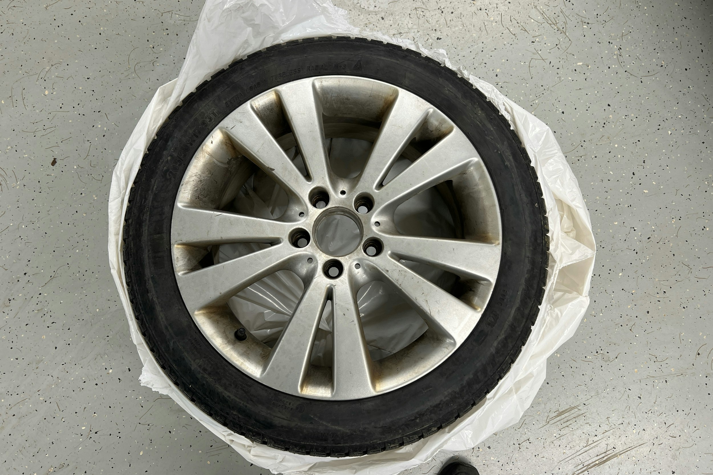 Valkoinen Mercedes-Benz C 2010 kuva 23.