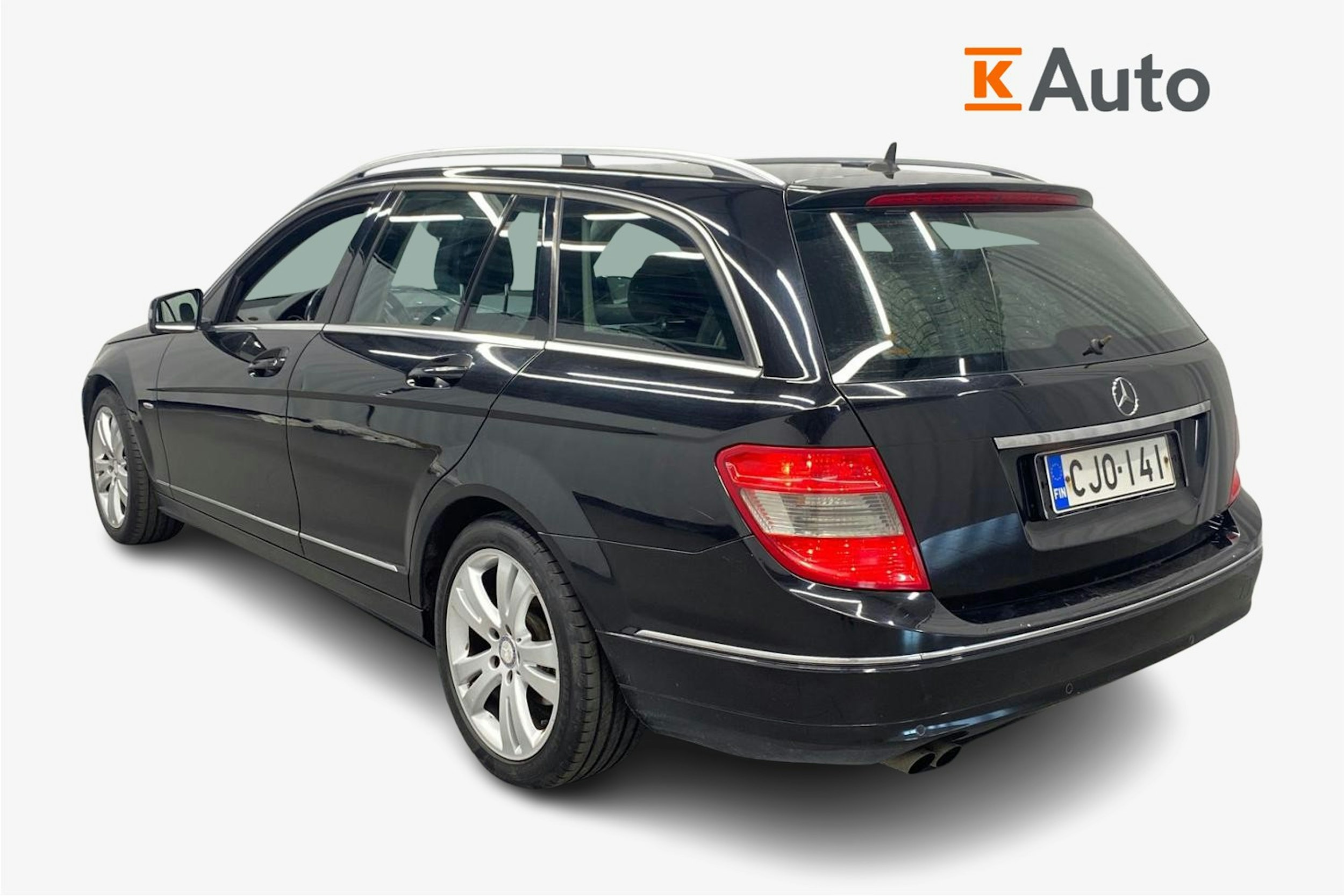 musta Mercedes-Benz C 2010 kuva 2.