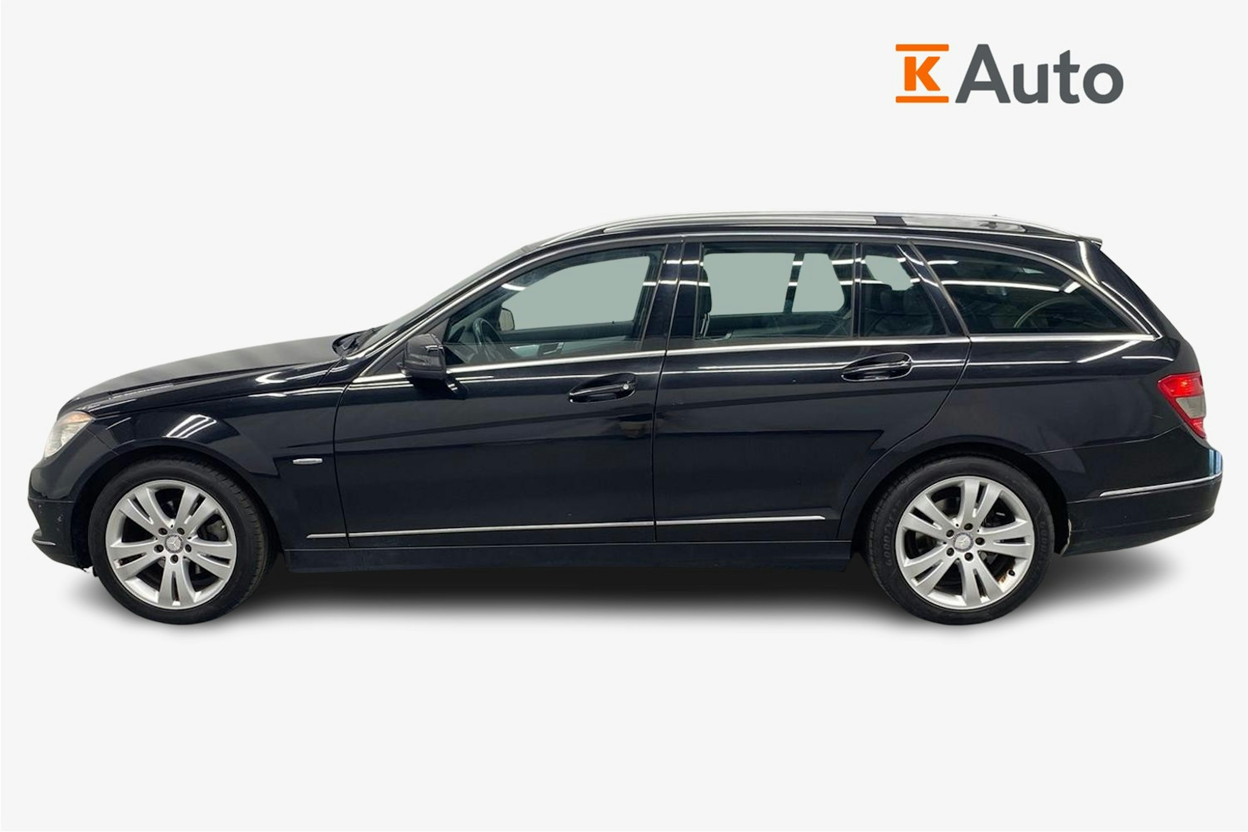 musta Mercedes-Benz C 2010 kuva 5.