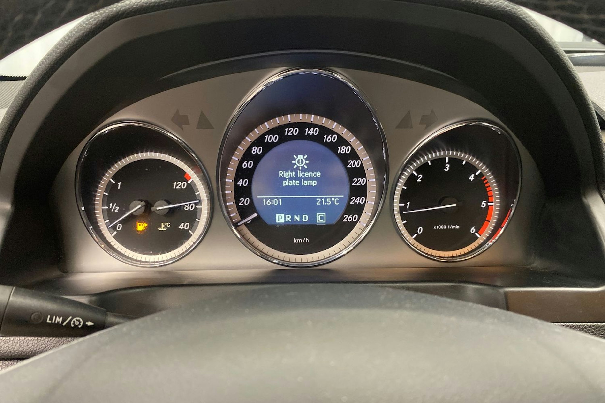 musta Mercedes-Benz C 2010 kuva 23.