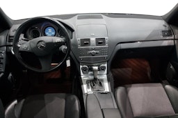 musta Mercedes-Benz C 2010 kuva 9.