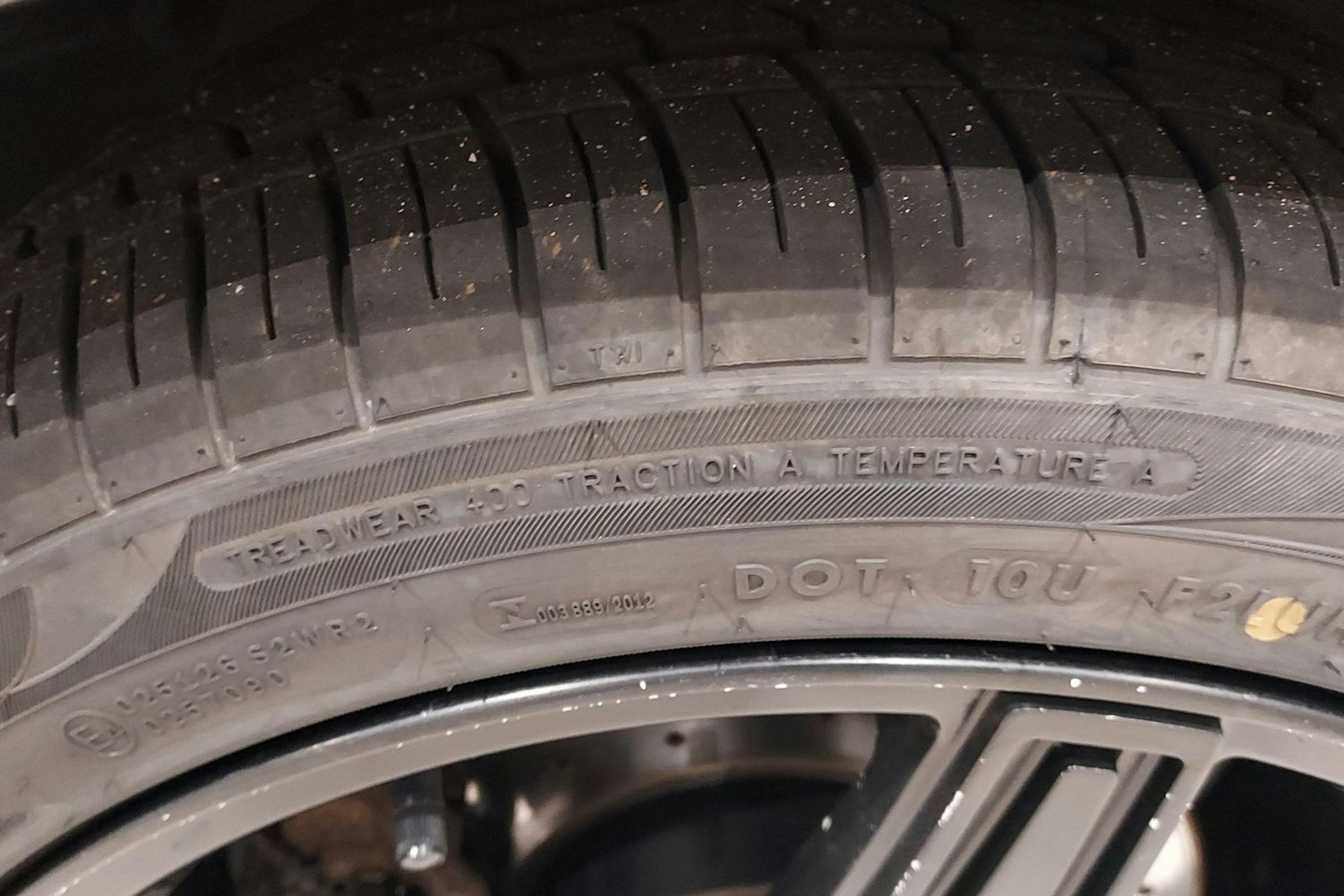 musta Mercedes-Benz C 2010 kuva 24.