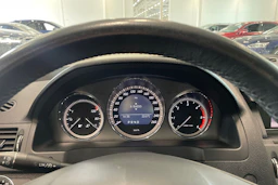 valkoinen Mercedes-Benz C 2010 kuva 14.