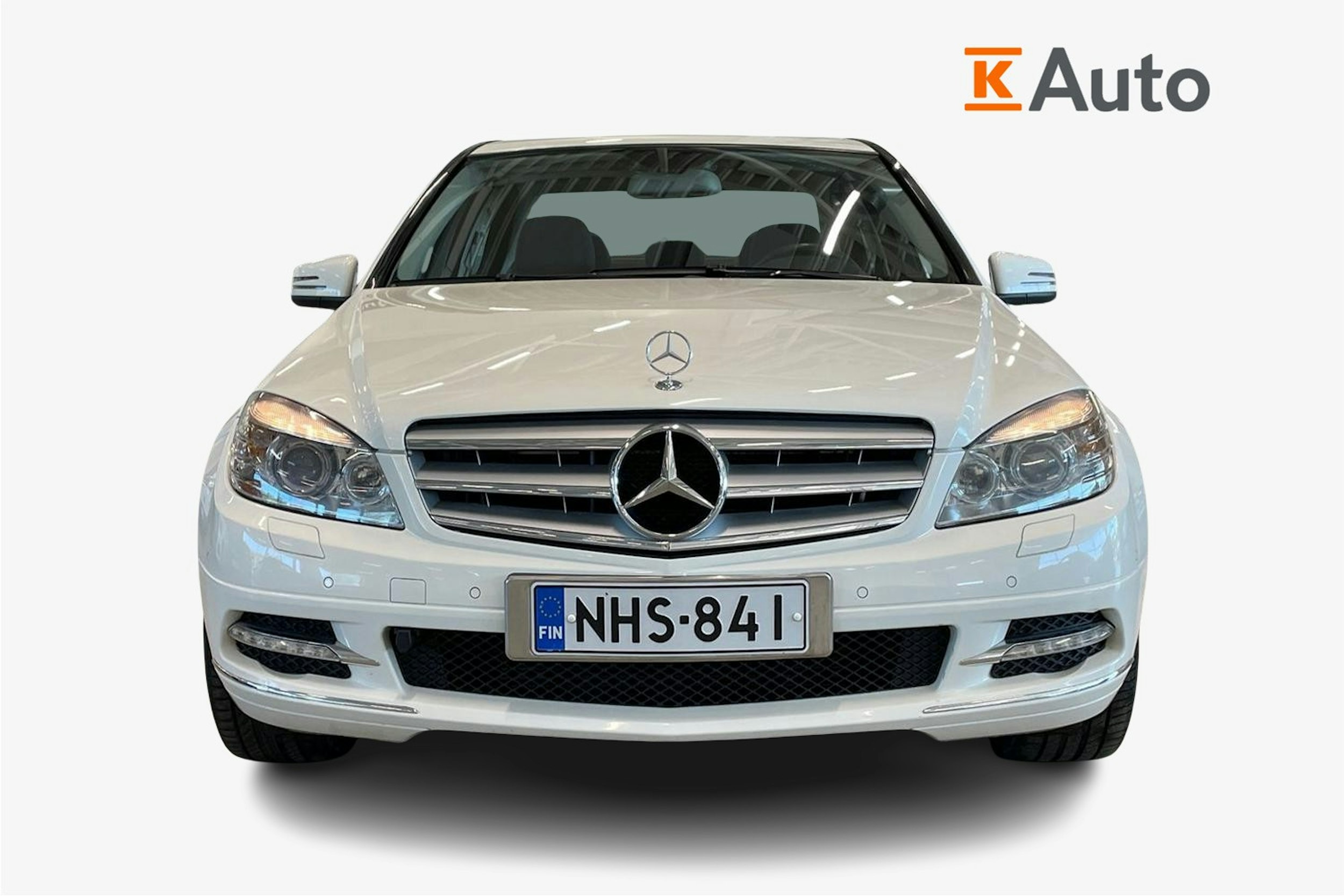 valkoinen Mercedes-Benz C 2010 kuva 5.