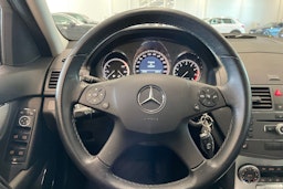 valkoinen Mercedes-Benz C 2010 kuva 15.